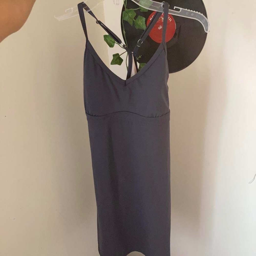 Dress - Picture 2 of 4
